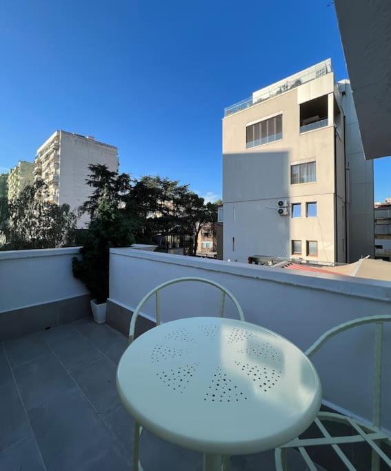 Jonexh Apartments Тирана Екстер'єр фото