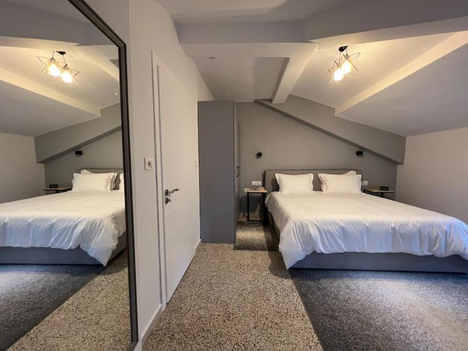 Jonexh Apartments Тирана Екстер'єр фото