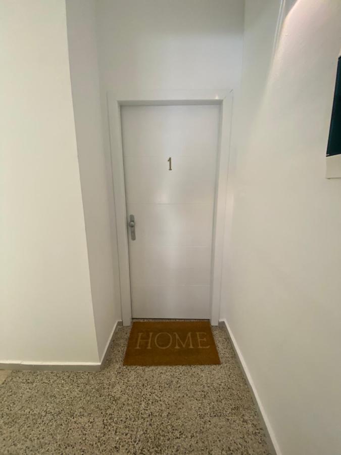 Jonexh Apartments Тирана Екстер'єр фото