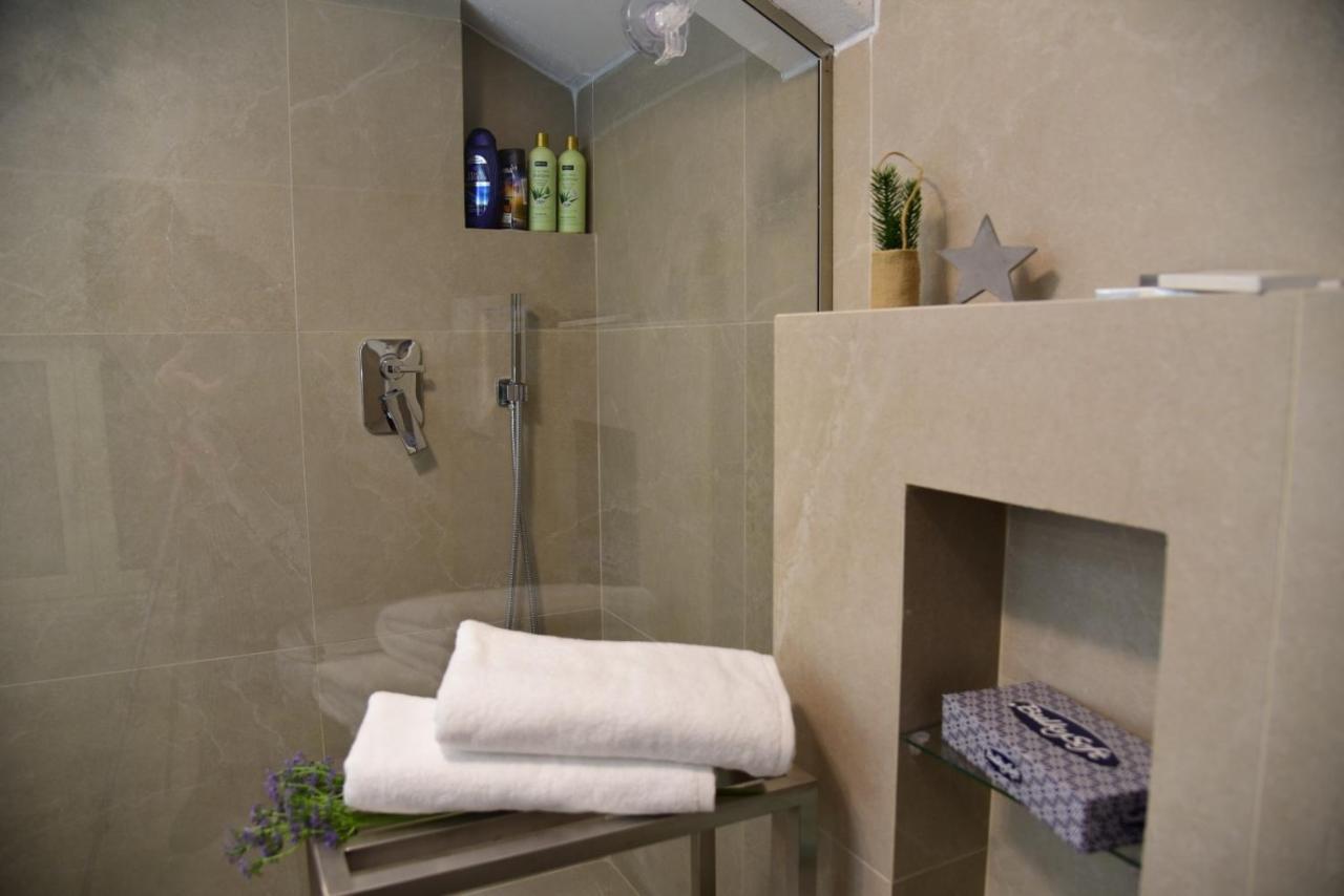 Jonexh Apartments Тирана Екстер'єр фото