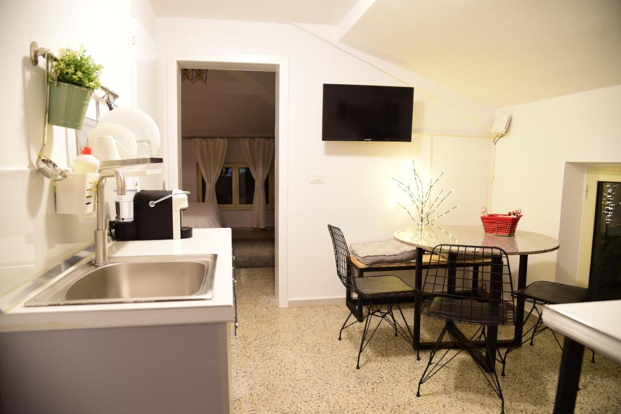 Jonexh Apartments Тирана Екстер'єр фото