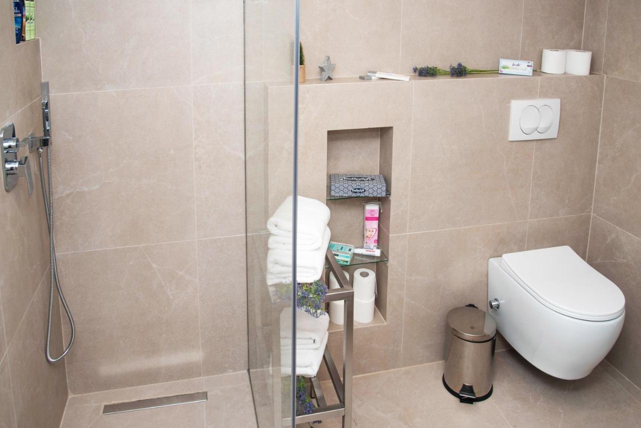 Jonexh Apartments Тирана Екстер'єр фото